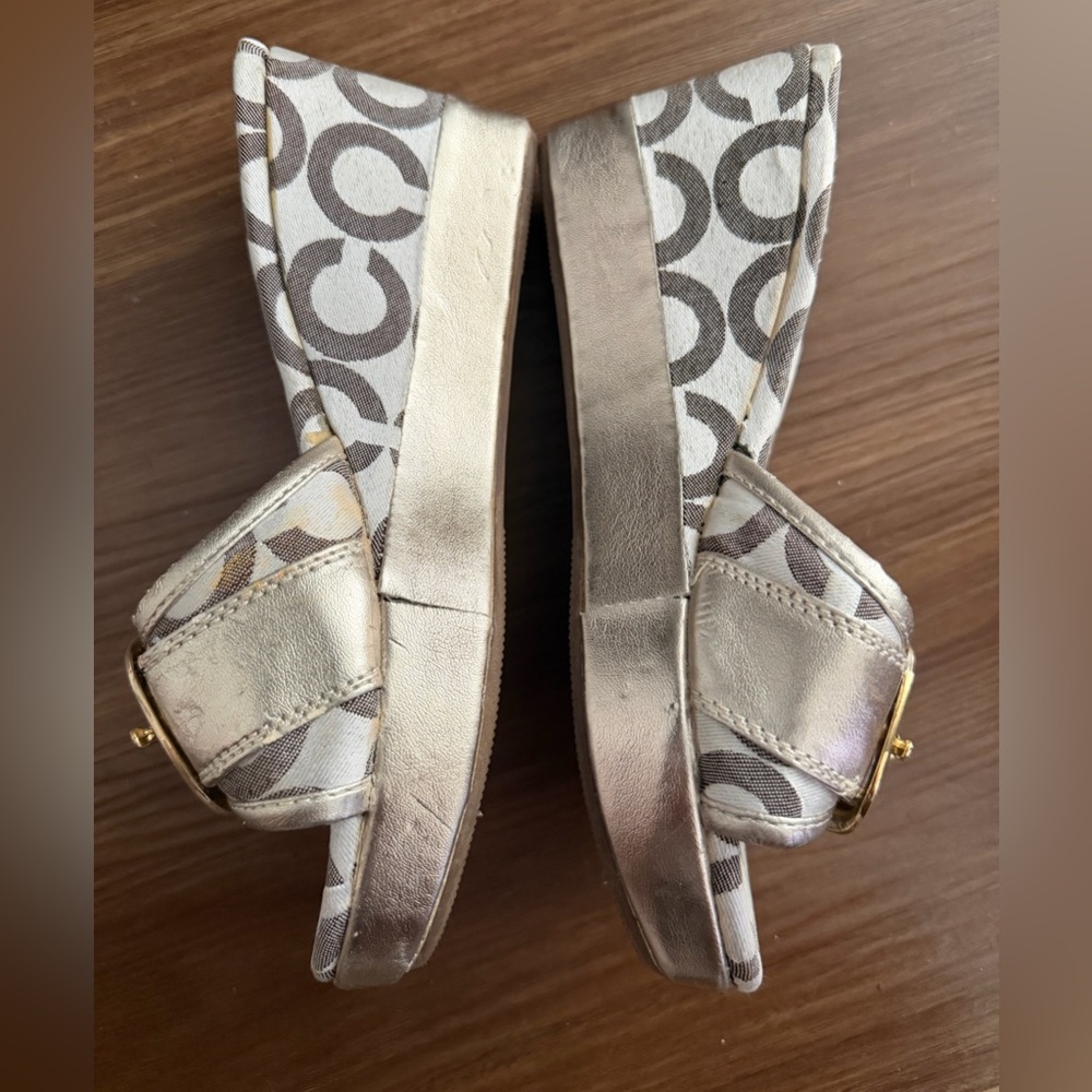 VINTAGE Coach Women's Sandals Size 7 - Picture 4 of 13